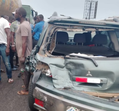 One dead as tanker and car crash on the Lagos-Ibadan expressway ...